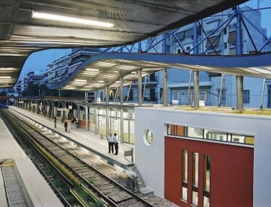 Νεκρός ανασύρθηκε άνδρας από τις ράγες στο σταθμό ΗΣΑΠ στα Πετράλωνα